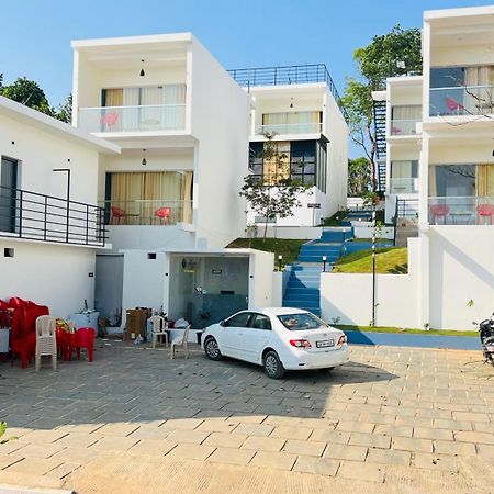 Aura Safari Hotel Vaduvanchal ภายนอก รูปภาพ